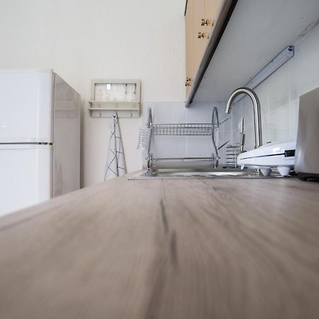 Blue Theros Apartments ปาลาเรีย ดิโอนิซีอู ภายนอก รูปภาพ