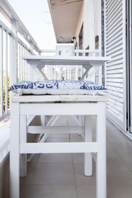 Blue Theros Apartments ปาลาเรีย ดิโอนิซีอู ภายนอก รูปภาพ