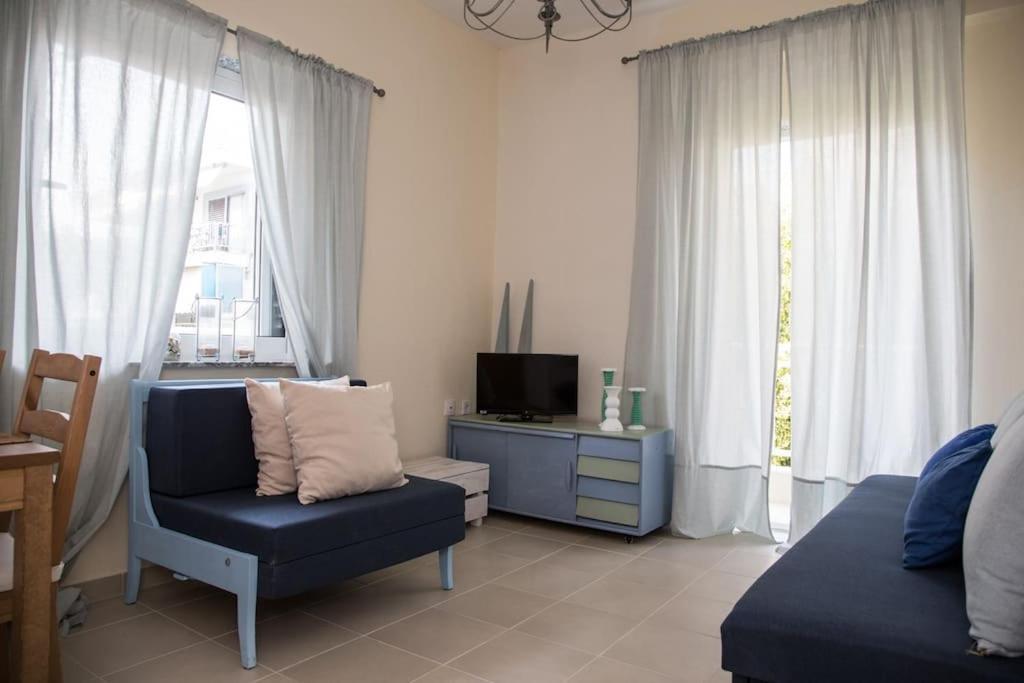 Blue Theros Apartments ปาลาเรีย ดิโอนิซีอู ภายนอก รูปภาพ