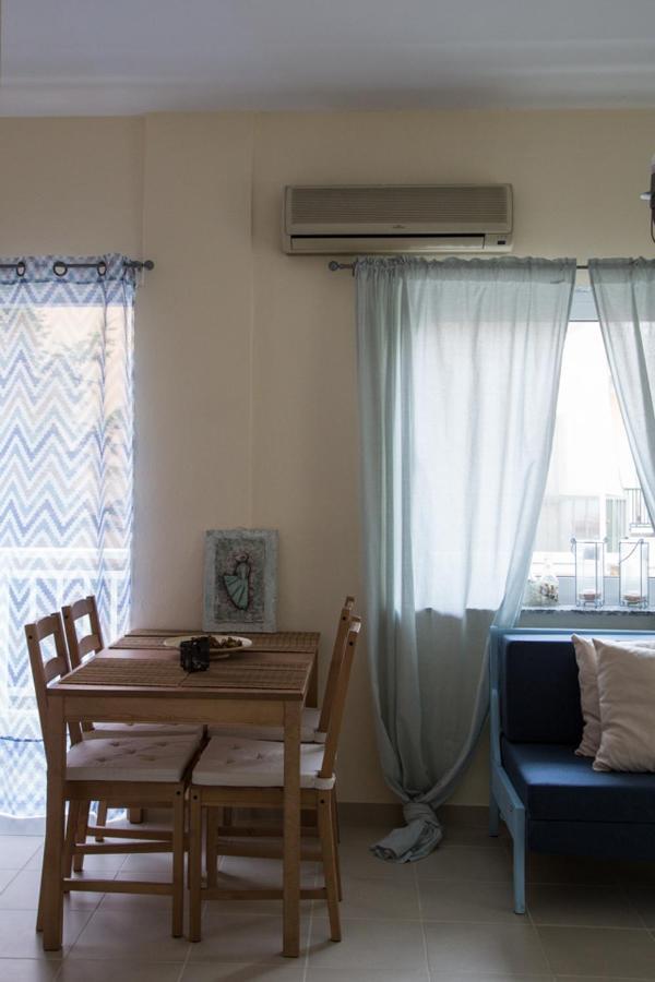 Blue Theros Apartments ปาลาเรีย ดิโอนิซีอู ภายนอก รูปภาพ